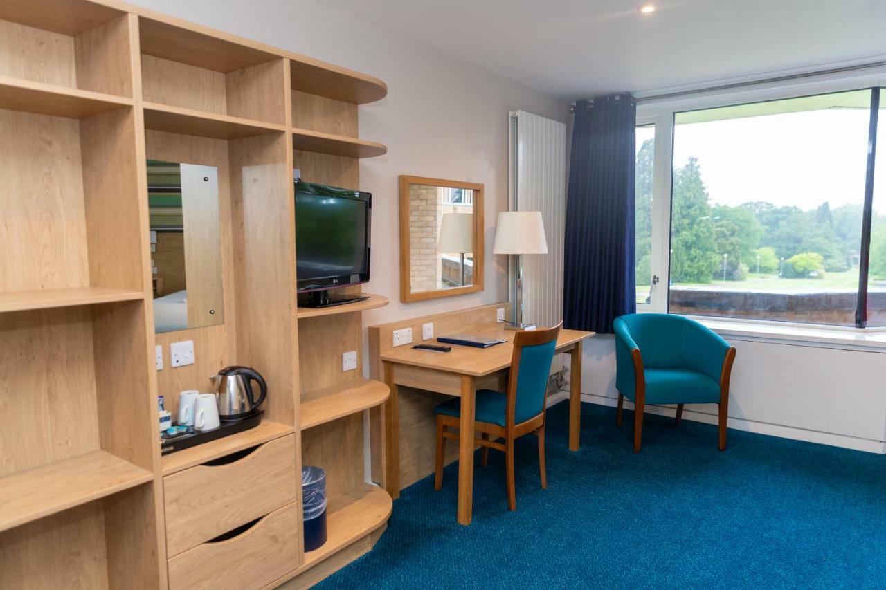 House & Gardens And National Sports Centre Hotel 3*